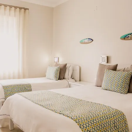 Neptuno Atouguia Da Baleia