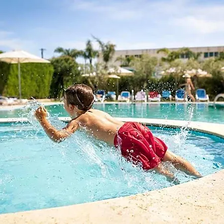 Neptuno 3*